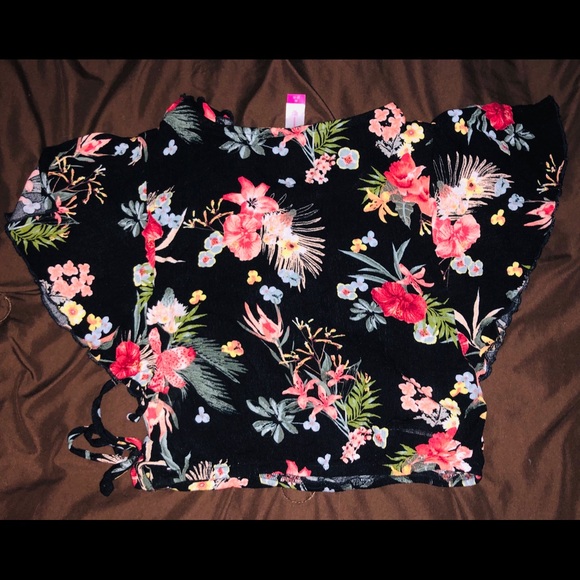 Colorful Top - Picture 2 of 3